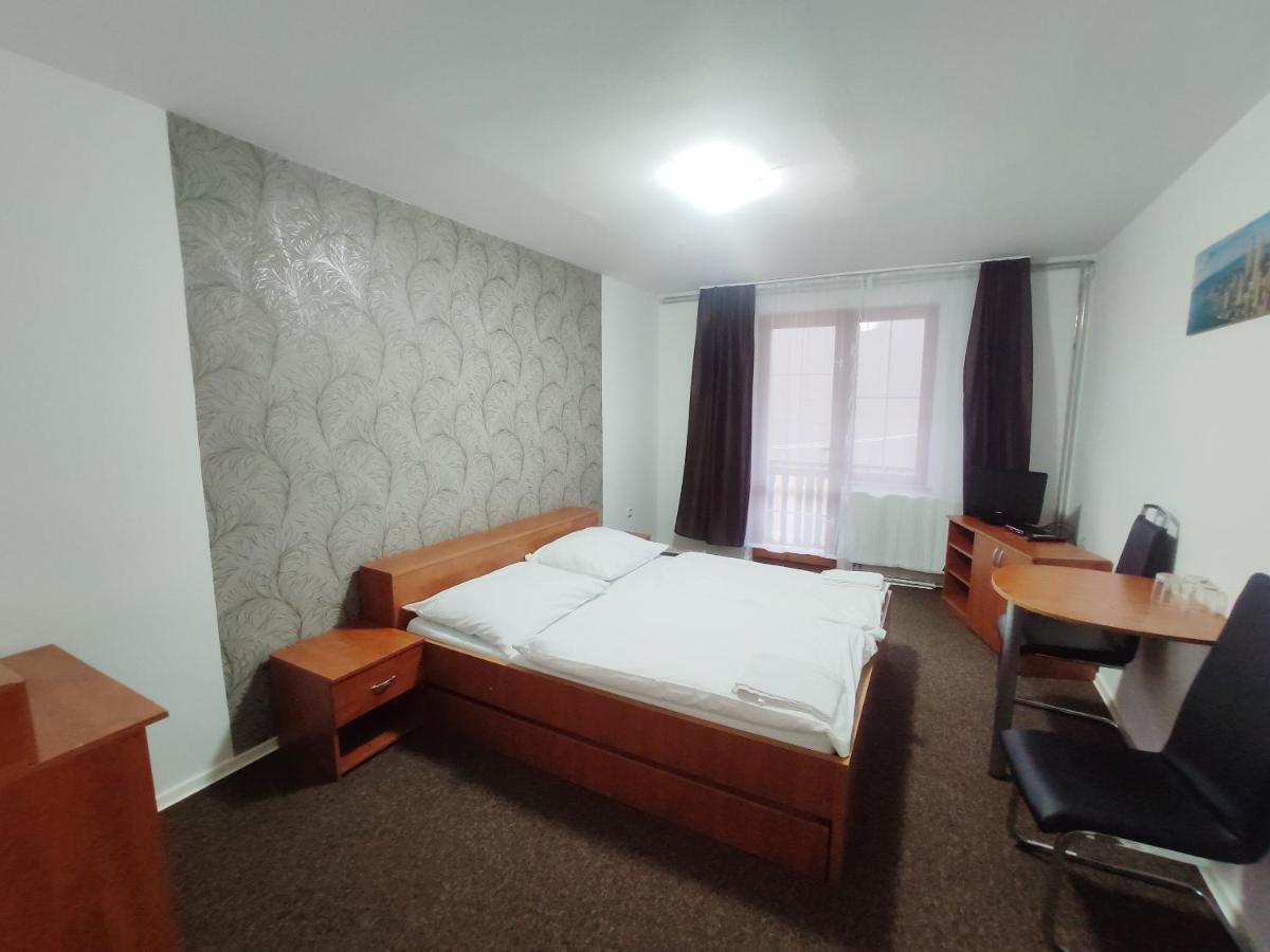 Horsky Hotel Eva Svätý Jur 객실 사진